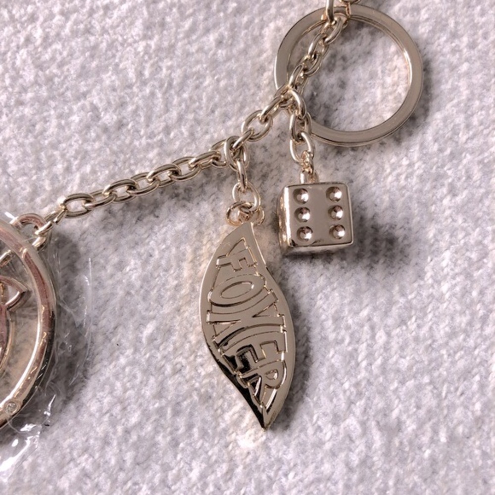 Beautiful Foxer Keychain/Purse Accessory - Picture 5 of 7